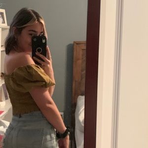 Meet your Posher, Taryn